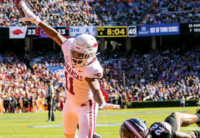 Arkansas Razorbacks defensive back Jaylon Braxton breaks up a pass intended Florida Gators wide receiver Kahleil Jackson.